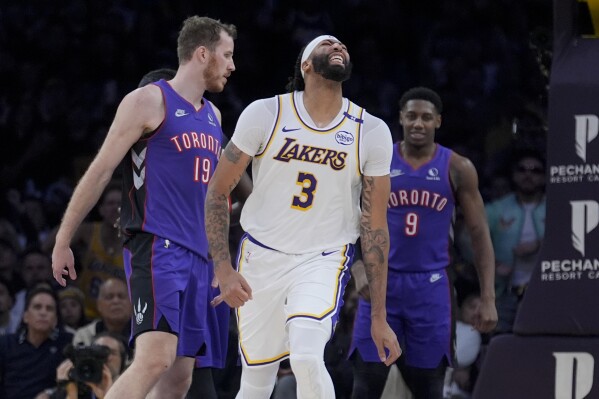 Lebron raptors online